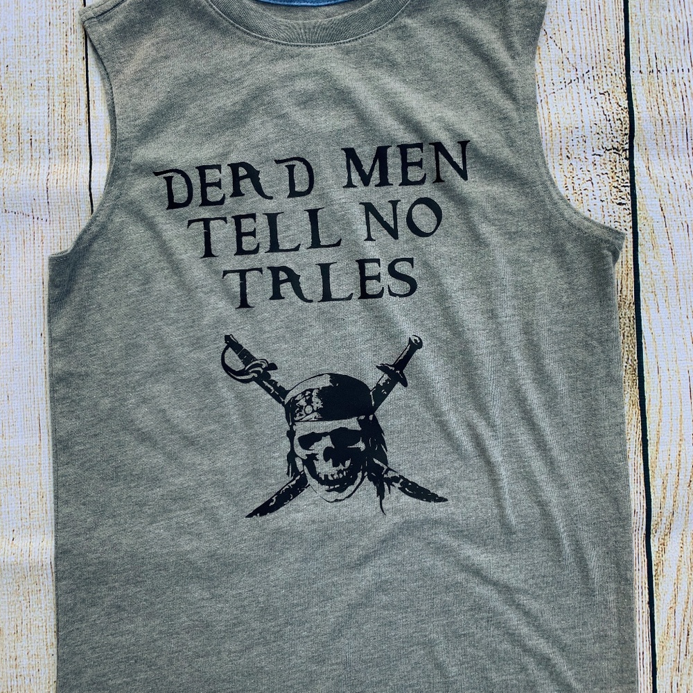 Dead Men Tell No Tales Pirate Men’s Graphic Shirt